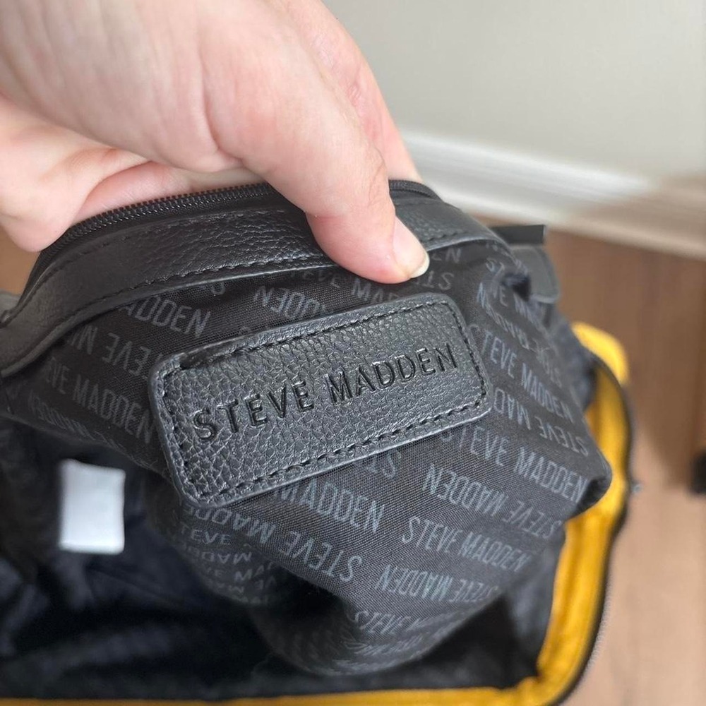 Steve Madden Yellow Geometric Quilted Nylon Backpack Womens Black Trim Bag - Picture 5 of 5